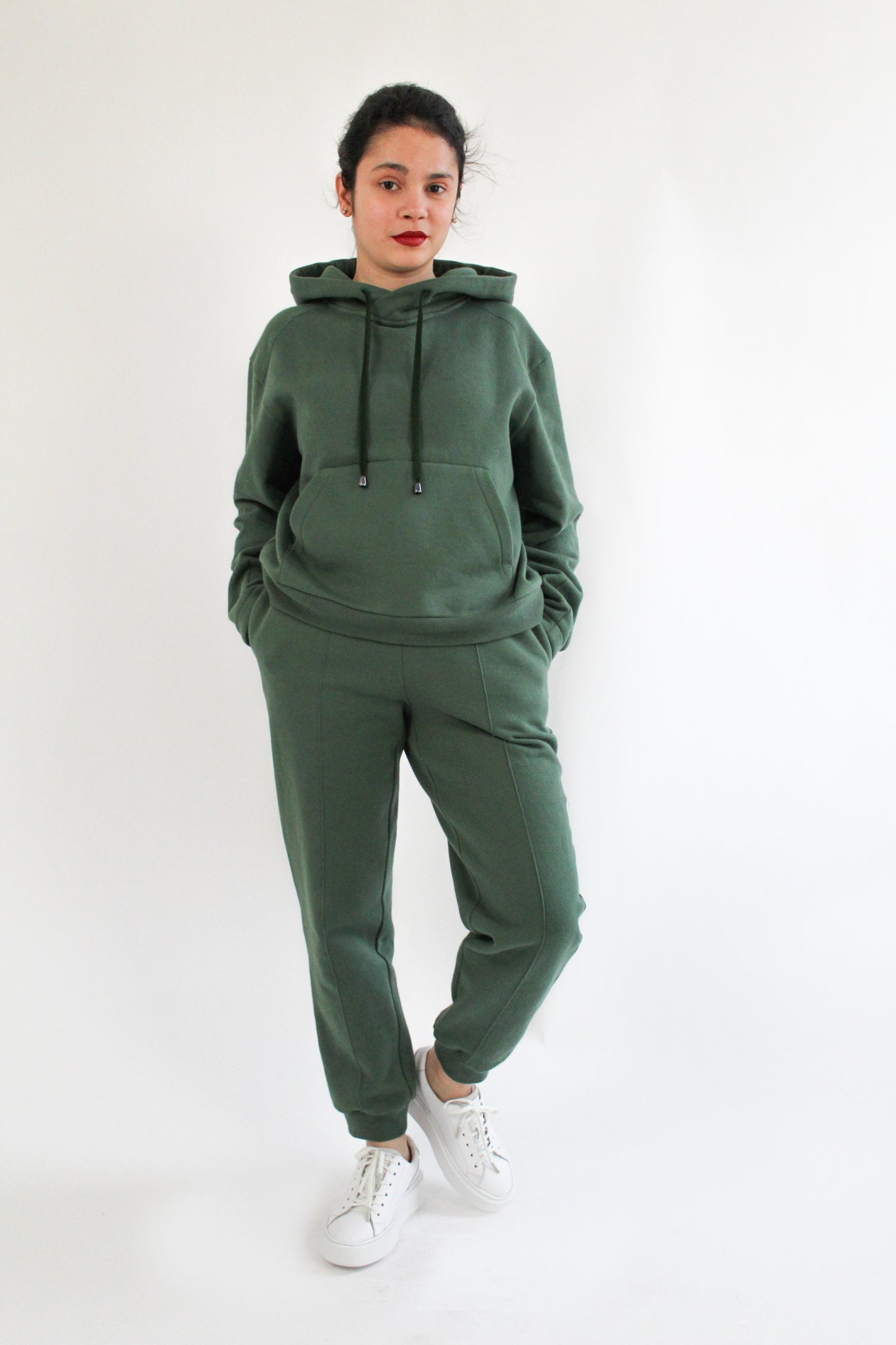LUNA JOGGERS – PDF SEWING PATTERN - Bella loves patterns